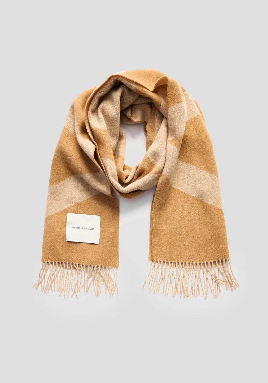 Viktoria and Woods Snowdrift Scarf Oat