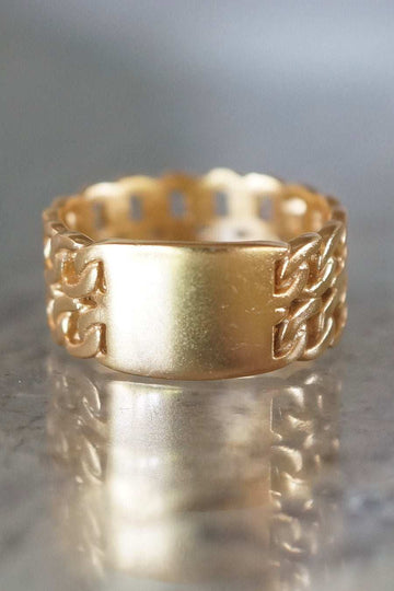 Monsieur Blonde Unattractive Face Ring